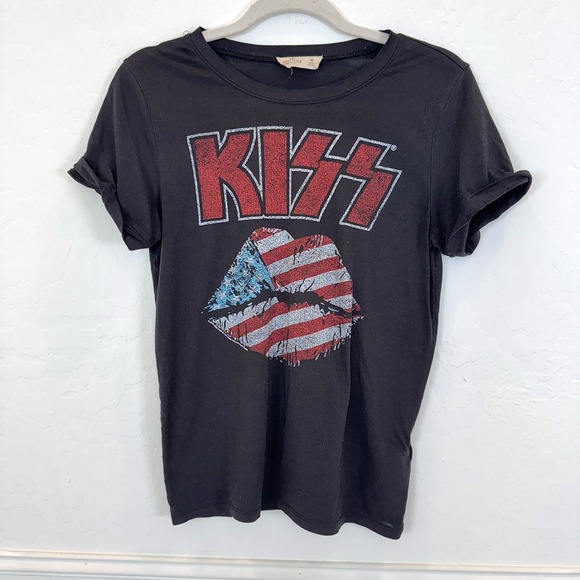 Hollister Tops - Hollister KISS Band American Flag Lips Graphic T Shirt Charcole Black Medium